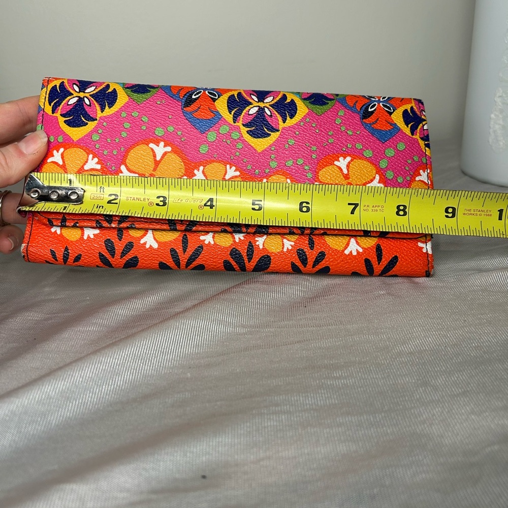 Vera Bradley Women's rio stripe Wallet - Pink and Orange vinyl magnetic tri-fold - Picture 7 of 7